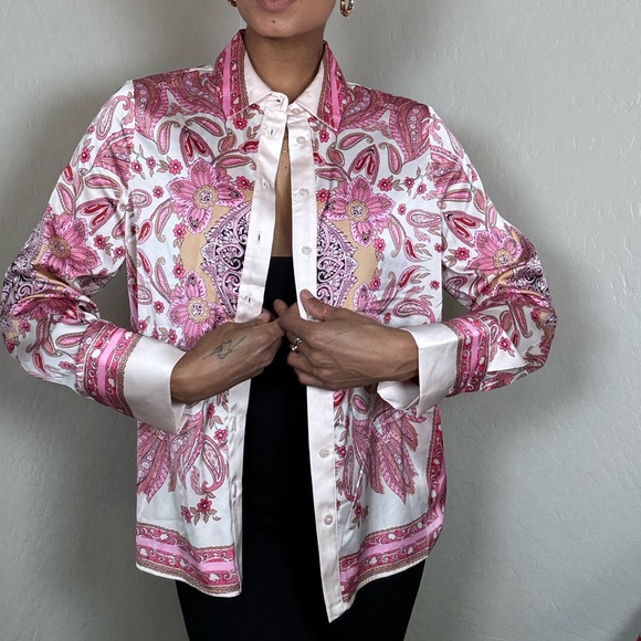 Rachael Roy Pink Paisley Button Up Blouse - Picture 8 of 12